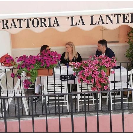Отель Lanterna Корнилья Экстерьер фото